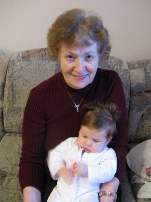  озлова (јбрамзон) Ёлла с внучкой »рой, 2010г