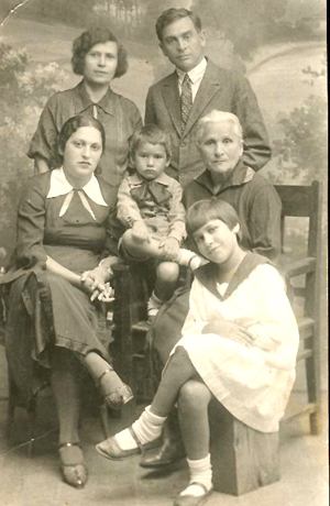 Михля Родина, Евсей, Ханна, Даня, Майя и Николай, 1930-е